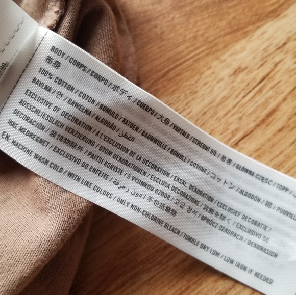 A&F Animal Print Tee - Picture 4 of 4